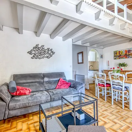 Holiday home Maisonnette Botticelli -