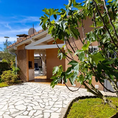 Maisonnette Botticelli - *