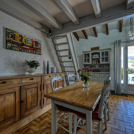 Maisonnette Botticelli - * Ares