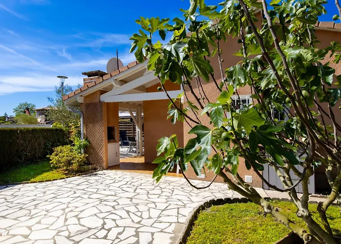 Maisonnette Botticelli - *