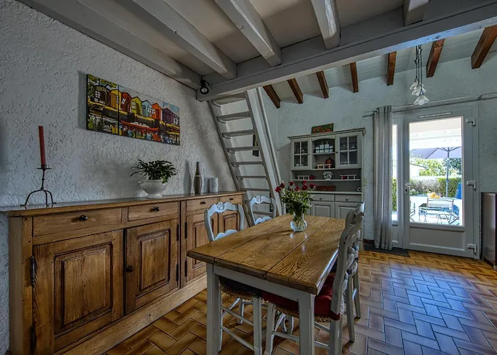 Maisonnette Botticelli - * Ares